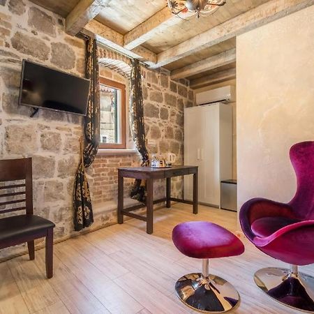 Historic Plaza Varos Split (Adults Only) 외부 사진