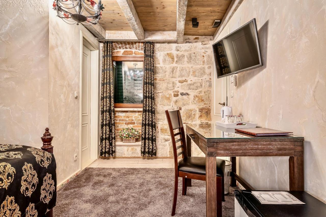 Historic Plaza Varos Split (Adults Only) 외부 사진
