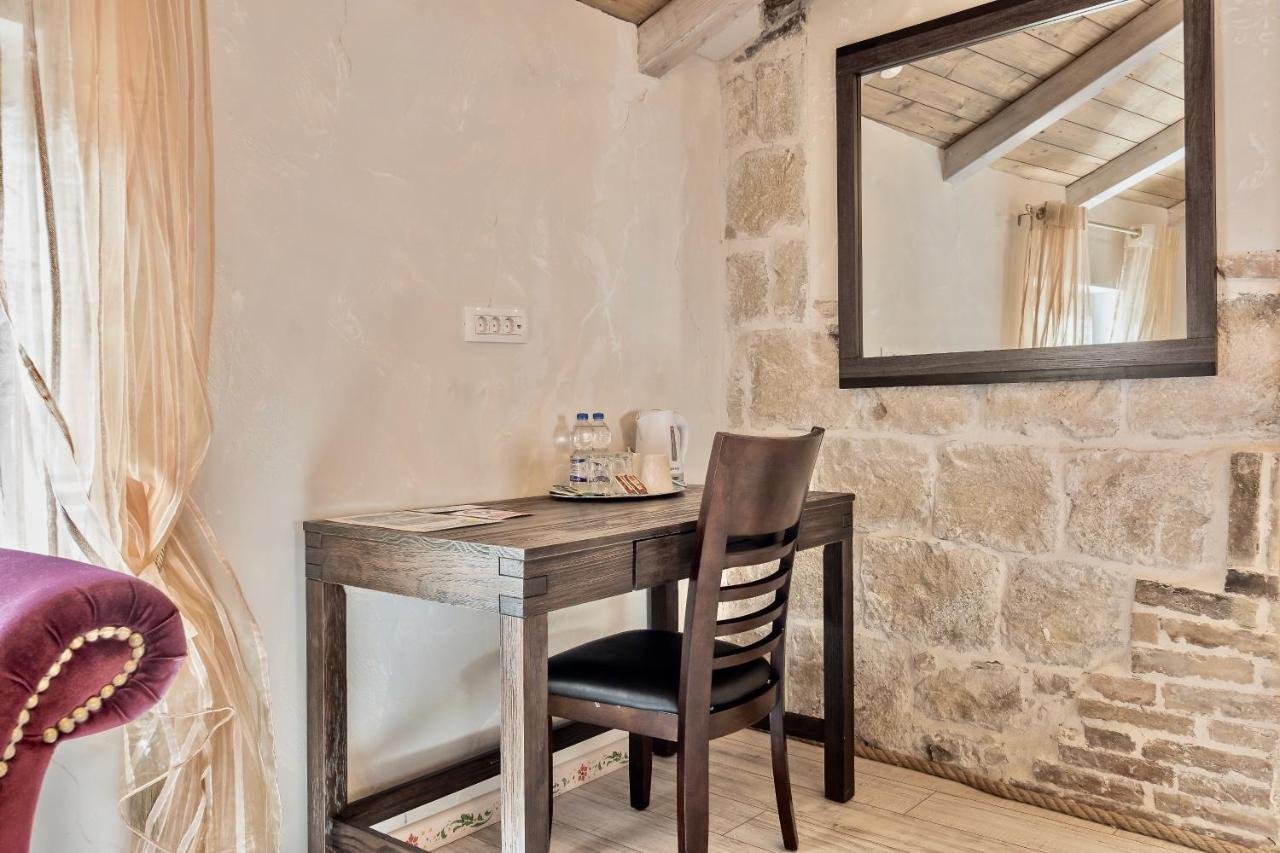 Historic Plaza Varos Split (Adults Only) 외부 사진