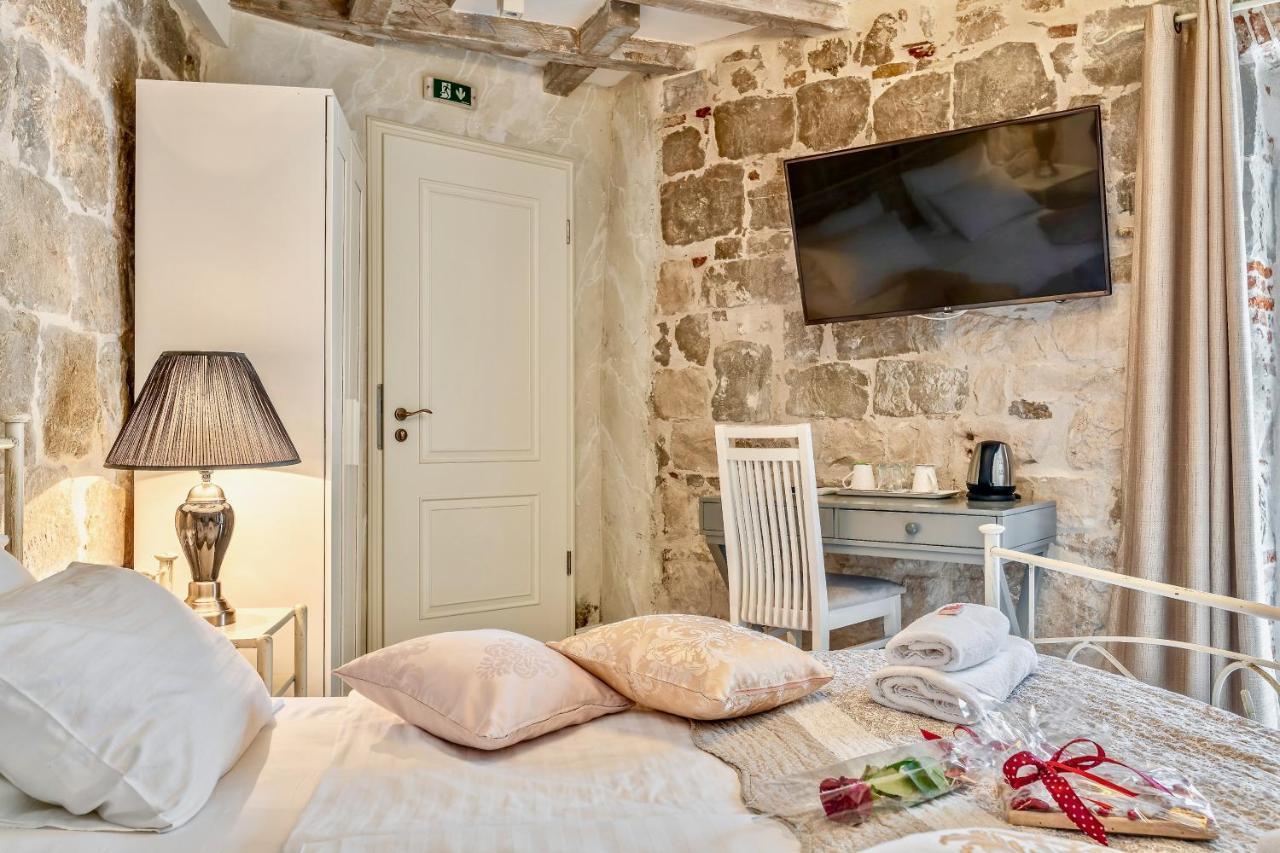 Historic Plaza Varos Split (Adults Only) 외부 사진