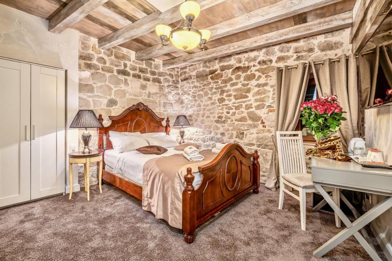 Historic Plaza Varos Split (Adults Only) 외부 사진
