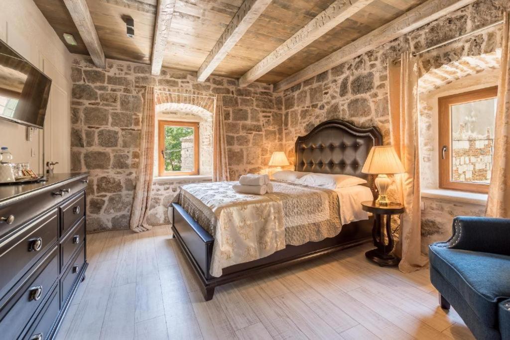 Historic Plaza Varos Split (Adults Only) 외부 사진