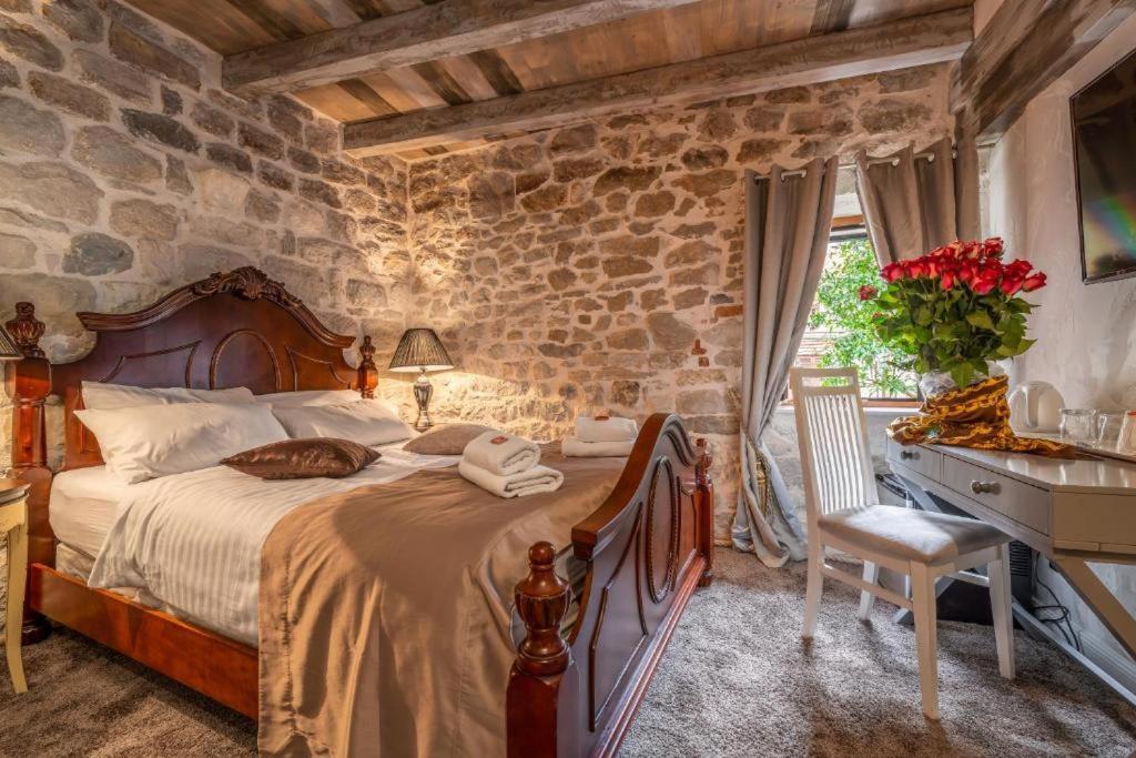 Historic Plaza Varos Split (Adults Only) 외부 사진