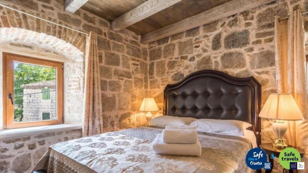 Historic Plaza Varos Split (Adults Only) 외부 사진
